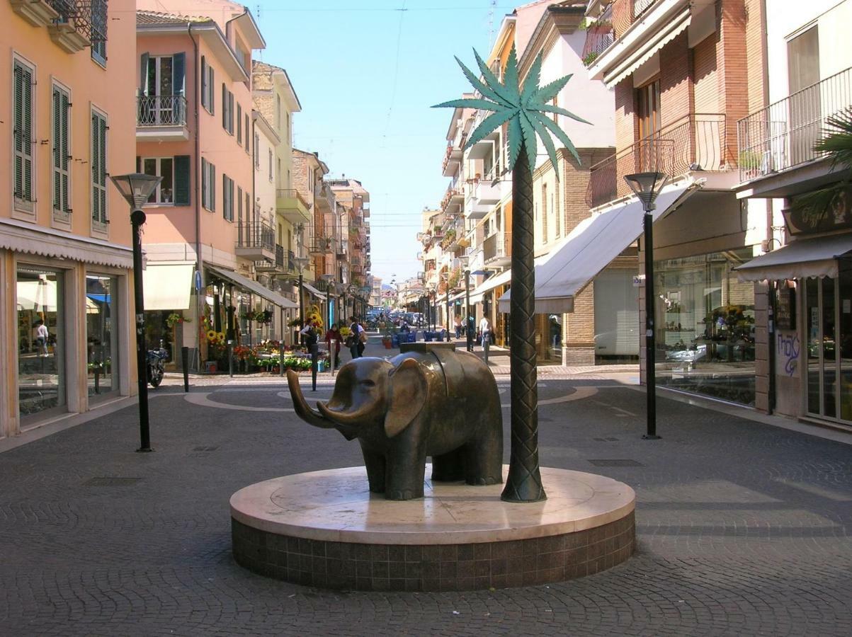 Casavacanze Estate 2 San Benedetto del Tronto Eksteriør billede