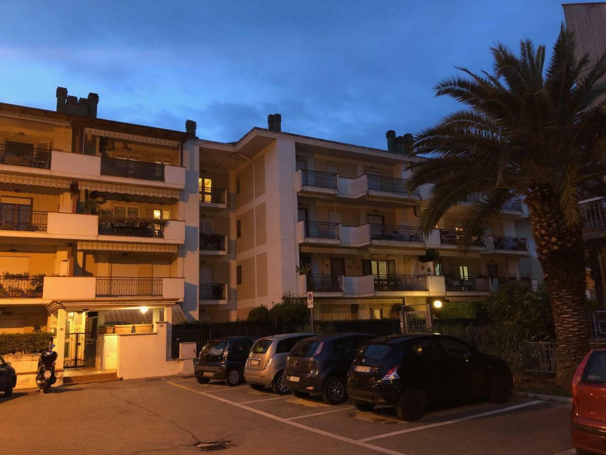 Casavacanze Estate 2 San Benedetto del Tronto Eksteriør billede